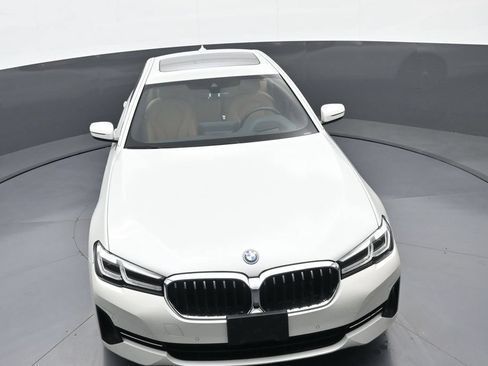 Used 2023 BMW 530e xDrive w/ Premium Package AWD/4WD image 31