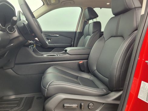Certified 2025 Honda Pilot Touring image 14