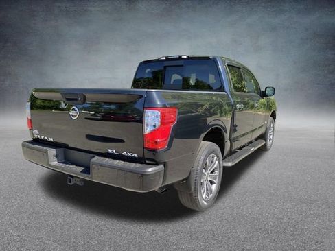 Used 2019 Nissan Titan SL AWD/4WD image 22