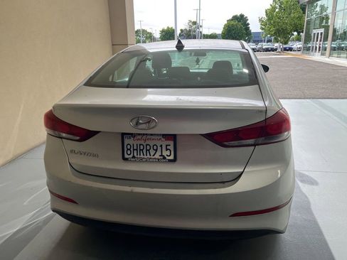 Used 2018 Hyundai Elantra SEL image 7