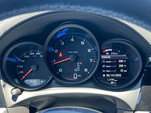 Used 2018 Porsche Macan AWD/4WD image 9