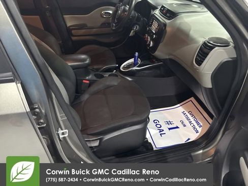 Used 2019 Kia Soul image 31