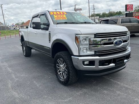 Used 2017 Ford F250 Lariat w/ Lariat Ultimate Package image 7
