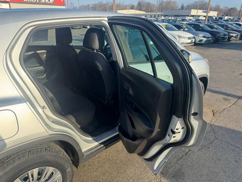 Used 2017 Chevrolet Trax LS image 10