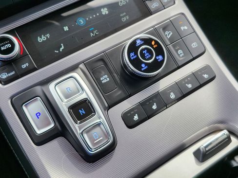 Used 2024 Hyundai Palisade Calligraphy image 25