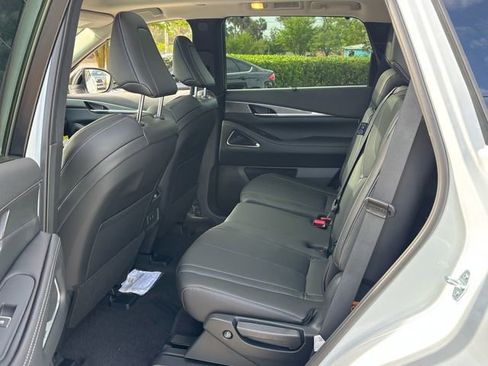 New 2026 INFINITI QX60 Luxe w/ Cargo Package FWD image 13