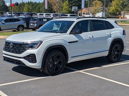 New 2026 Volkswagen Atlas Cross Sport SEL R-Line AWD/4WD image 8
