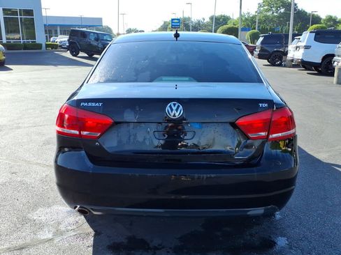Used 2014 Volkswagen Passat TDI SE FWD image 5
