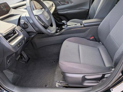 Used 2025 Toyota Prius LE image 14