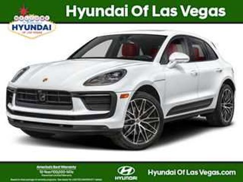 Used 2024 Porsche Macan GTS w/ Premium Plus Package AWD/4WD image 1