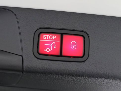 Used 2022 Mercedes-Benz GLB 250 image 39