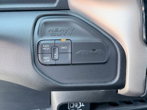 Used 2024 RAM 2500 Laramie w/ Safety Group AWD/4WD image 17