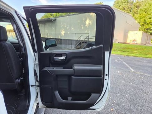 Used 2023 Chevrolet Silverado 1500 W/T w/ WT Value Package AWD/4WD image 24