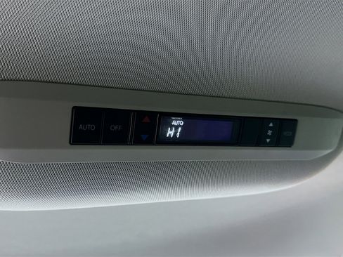 Used 2024 Toyota Sienna LE image 25