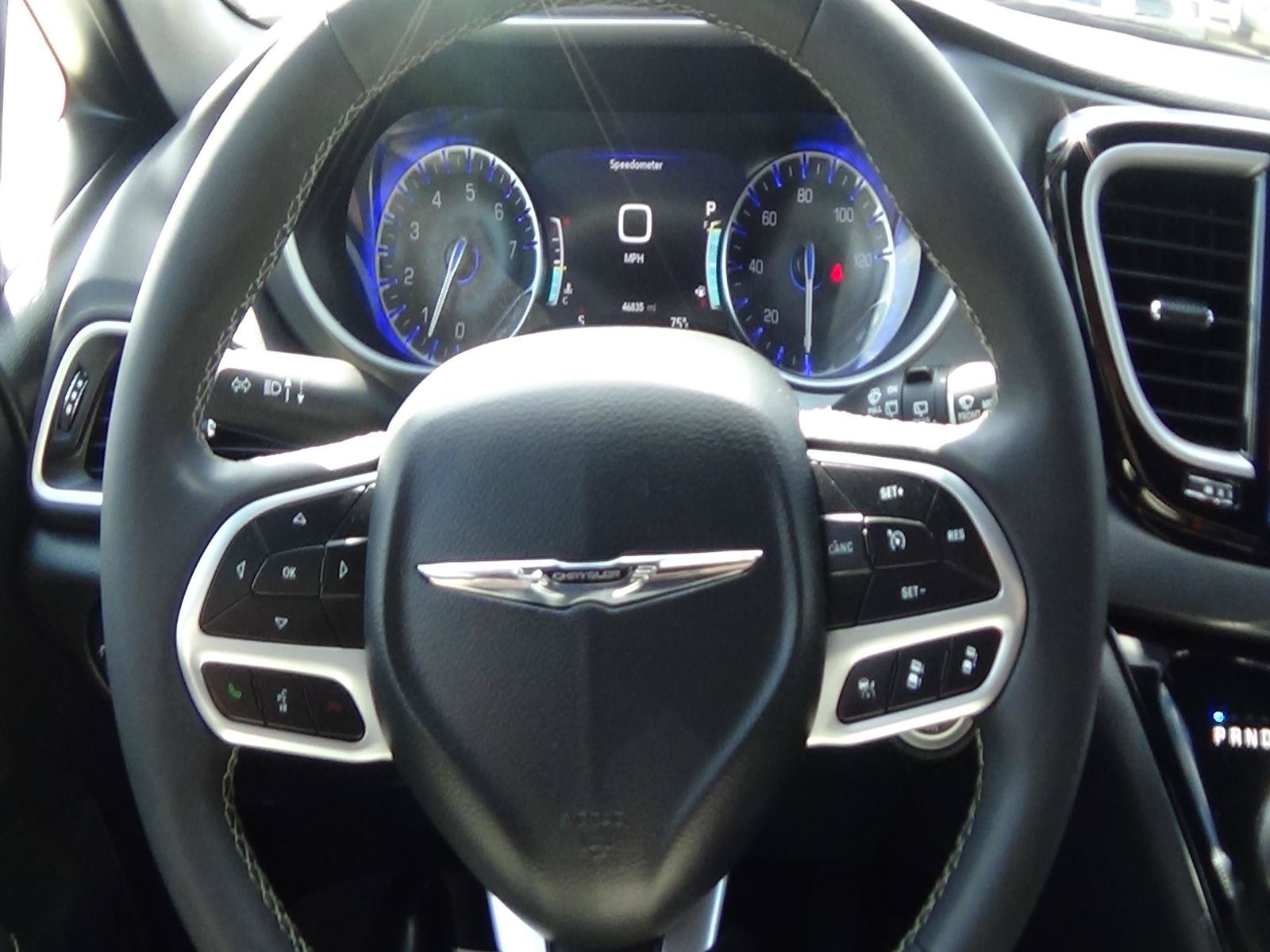 Certified 2025 Chrysler Pacifica Select FWD image 20