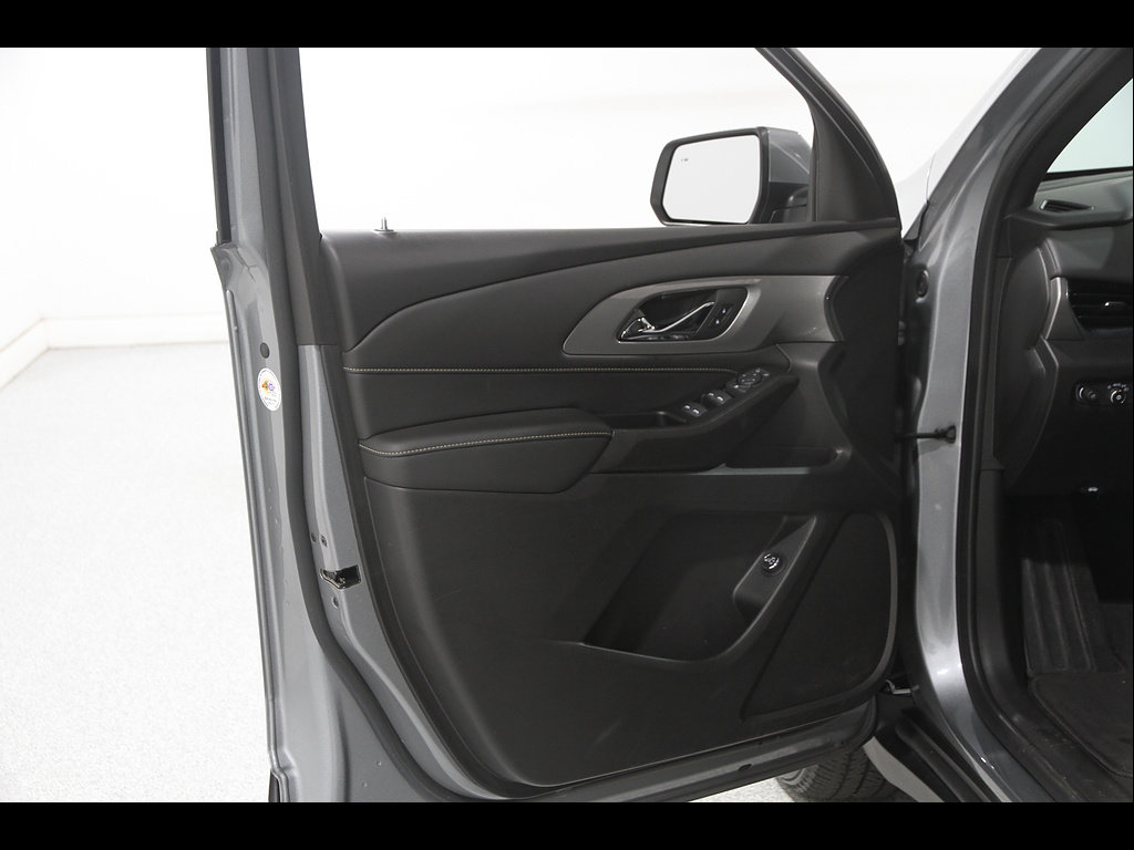 Certified 2023 Chevrolet Traverse LT AWD/4WD image 4