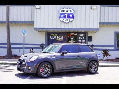 Used 2015 MINI Cooper S FWD image 1