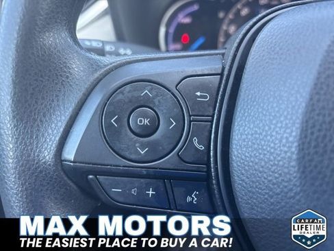 Used 2023 Toyota RAV4 XLE AWD/4WD image 16