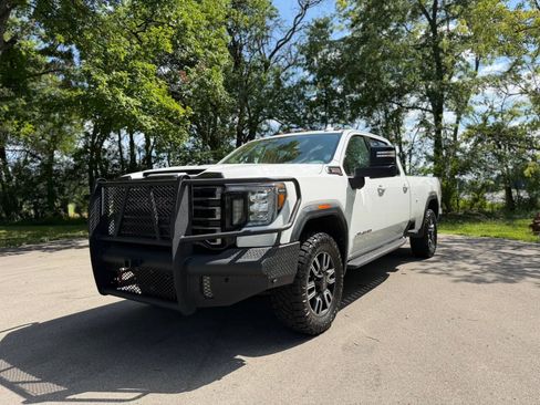 Used 2021 GMC Sierra 2500 AT4 w/ AT4 Premium Plus Package AWD/4WD image 16