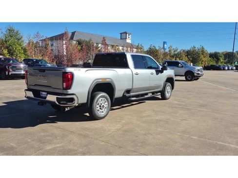 New 2026 GMC Sierra 2500 SLE w/ SLE Value Package; image 8