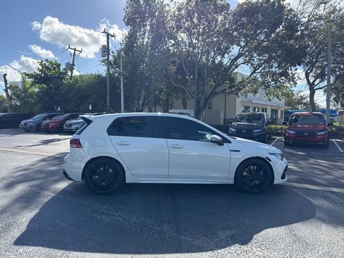 Used 2023 Volkswagen Golf R image 5