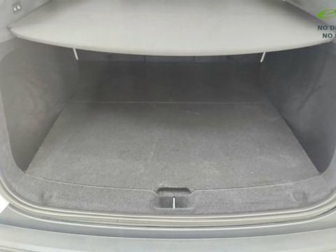 Used 2026 Tesla Model Y Long Range RWD image 15