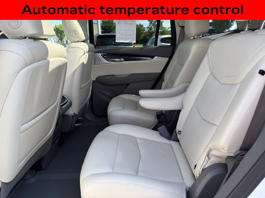 Certified 2024 Cadillac XT6 Premium Luxury w/ Technology Package AWD/4WD image 30