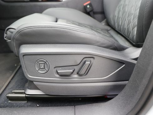 Used 2025 Audi SQ5 Premium Plus AWD/4WD image 26