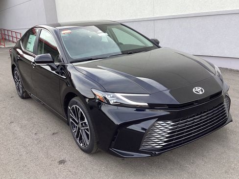 New 2026 Toyota Camry XLE AWD/4WD image 2