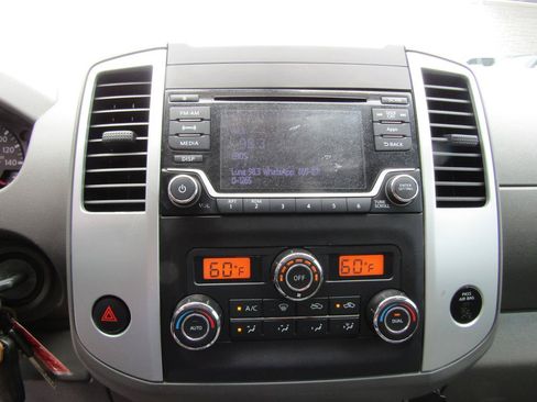 Used 2016 Nissan Frontier SV w/ SV Value Truck Package RWD image 15