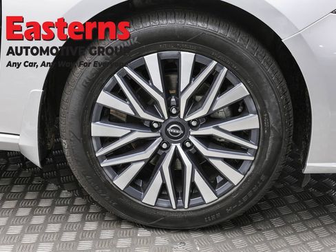 Used 2023 Nissan Altima 2.5 SV AWD/4WD image 31