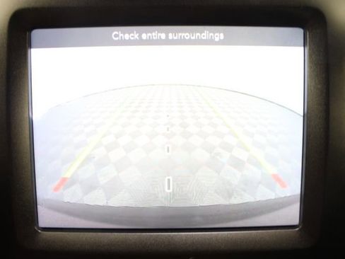 Used 2021 Jeep Cherokee Trailhawk AWD/4WD image 3