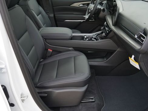 New 2026 Chevrolet Traverse LT image 21