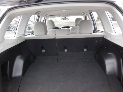 Used 2014 Subaru Forester 2.5i image 12