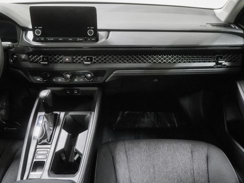 Used 2023 Honda Accord EX image 30