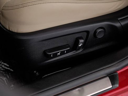 Used 2015 Lexus IS 350 w/ Navigation System Package image 35