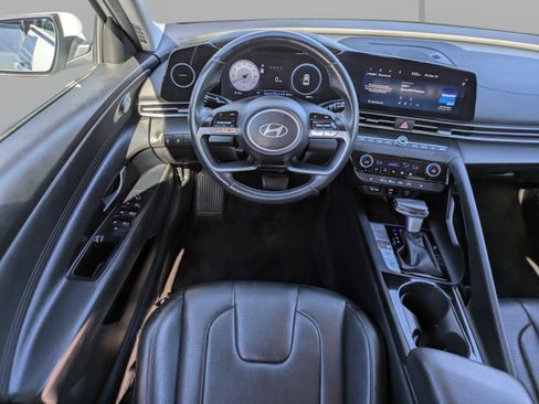 Certified 2024 Hyundai Elantra Limited image 15