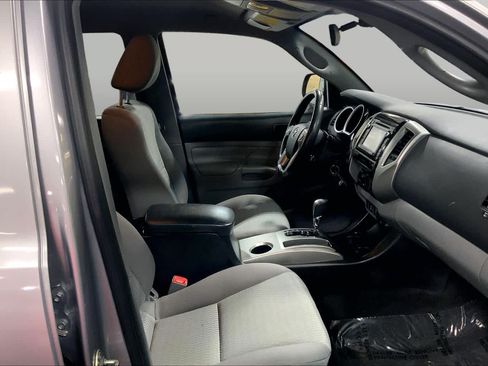 Used 2015 Toyota Tacoma 4x4 Double Cab w/ SR5 Package image 8