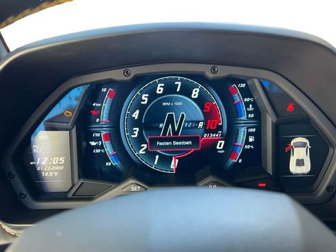 Used 2018 Lamborghini Aventador S image 13