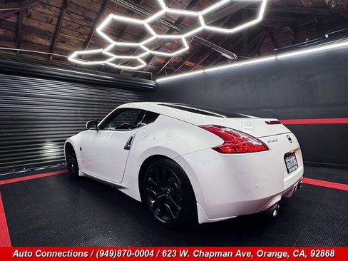 Used 2017 Nissan 370Z Coupe image 4