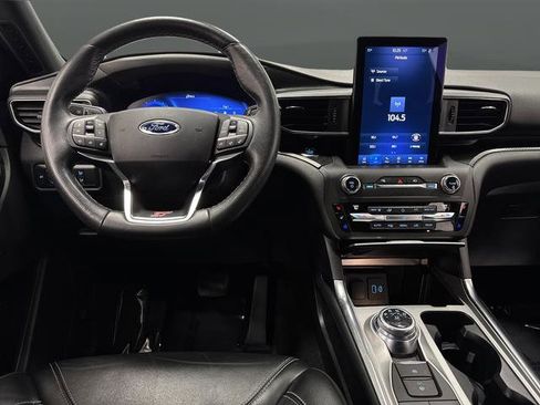 Used 2020 Ford Explorer ST w/ Premium Technology Package image 5