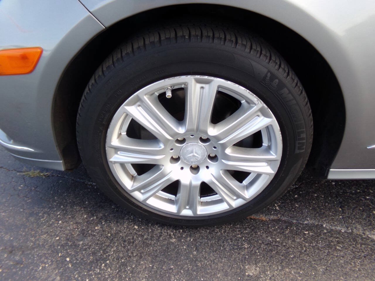 Used 2012 Mercedes-Benz E 350 4MATIC Sedan image 34