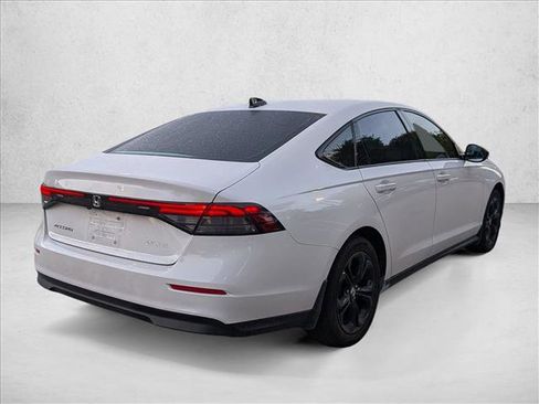 Used 2025 Honda Accord SE image 5