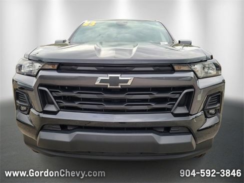 Used 2023 Chevrolet Colorado LT w/ LT Convenience Package II image 9