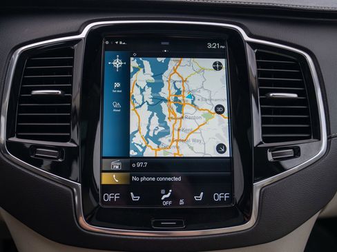 Used 2021 Volvo XC90 T6 Inscription w/ Advanced Package image 16