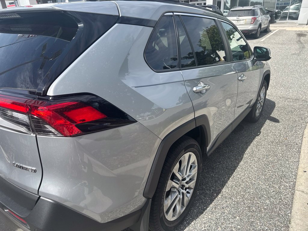 Used 2025 Toyota RAV4 Limited w/ Advanced Technology Package FWD image 5