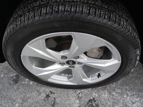 Certified 2023 Audi Q5 2.0T Premium Plus w/ Premium Plus Package image 12