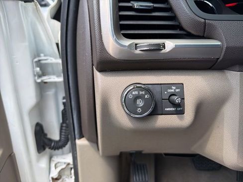 Used 2013 GMC Acadia Denali AWD/4WD image 17