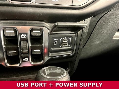 Used 2023 Jeep Wrangler Unlimited w/ Cold Weather Group AWD/4WD image 16