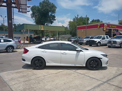 Used 2020 Honda Civic LX image 2